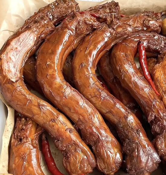 辣卤鸭脖150克/Spicy Braised Duck Neck 150 grams